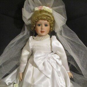 Westminster Bride Amanda 19" Porcelain Doll Satin Wedding Gown long Tain Veil